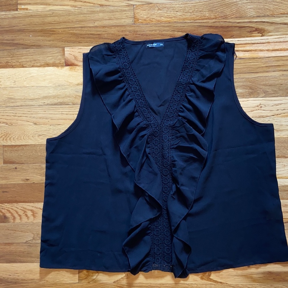 Plus - Lace Ruffle Tank Top Blouse - 3X